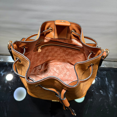 McM Bucket