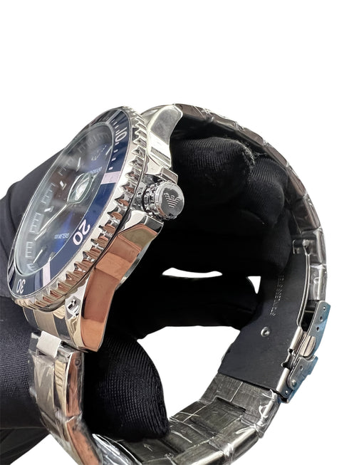 Emporio Armani Automatic Diver με ασημί μπρασελέ