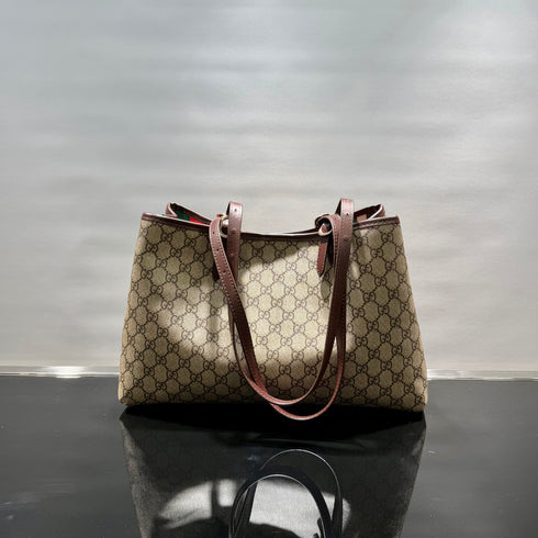 Gucci Emblem large tote bag