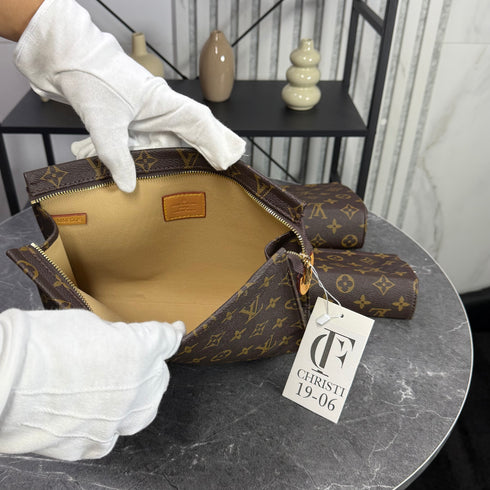 Louis Vuitton Monogram Trio Toilet Pouch