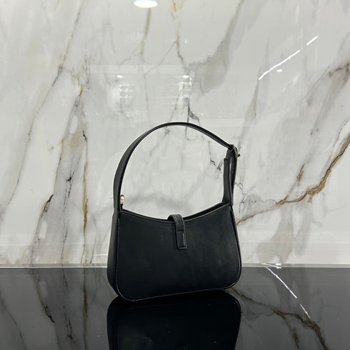 Yves Saint Laurent Le 5 A 7