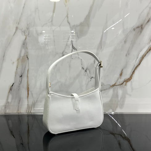 Yves Saint Laurent Le 5 A 7