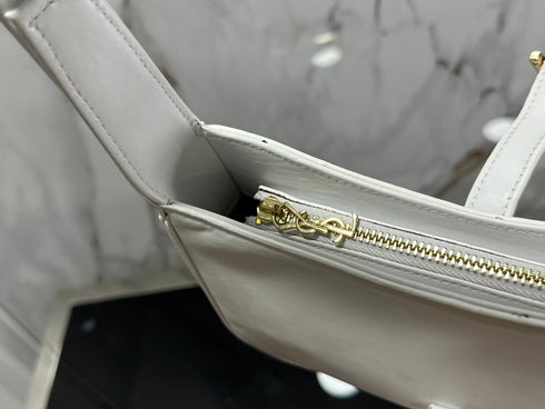 Yves Saint Laurent Le 5 A 7