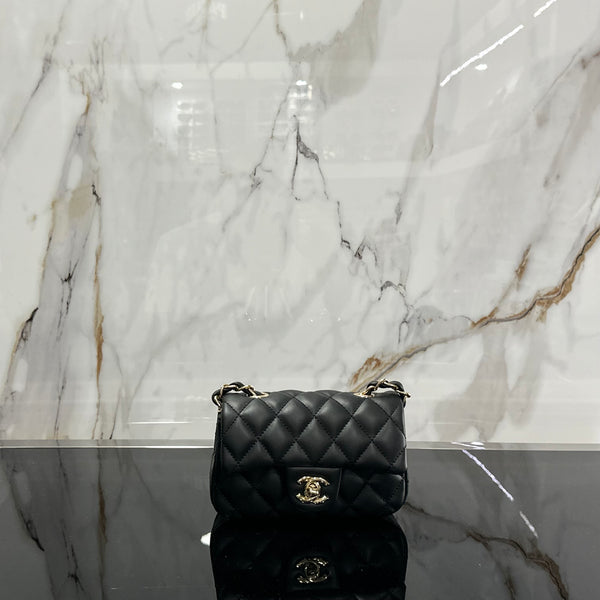 Chanel classic bag mini