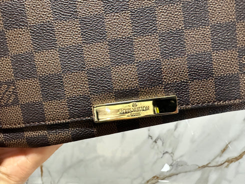 Louis Vuitton Damier