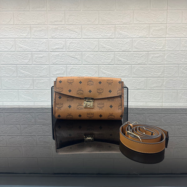 MCM τσάντα-φάκελος